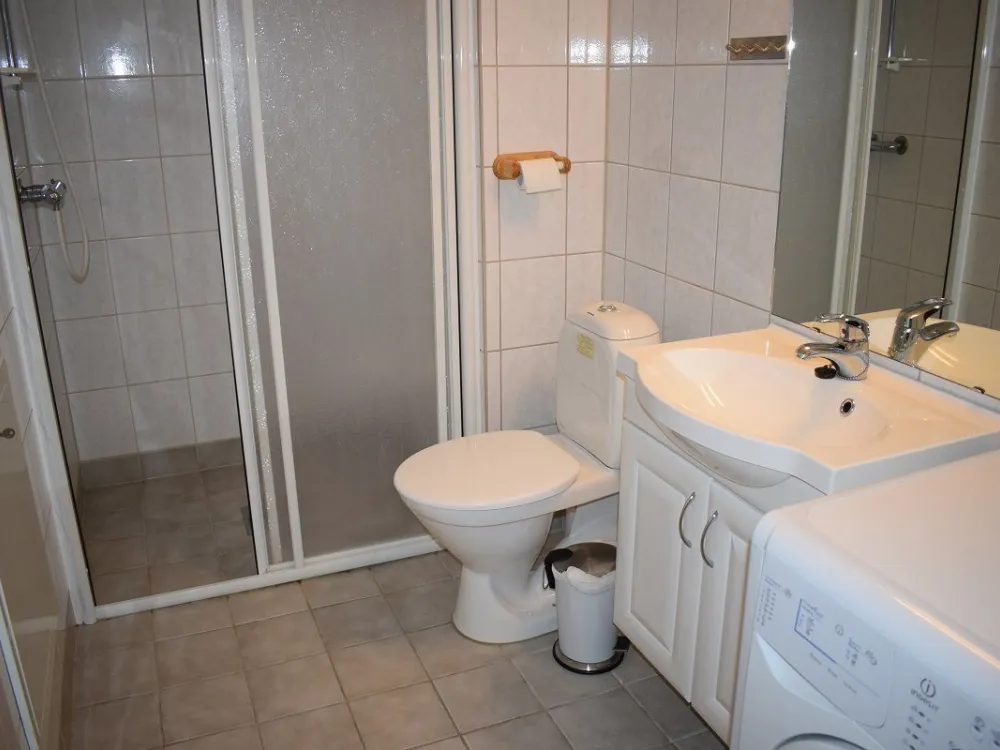Veslesetervegen 971 -4010, Skei Leilighetssenter