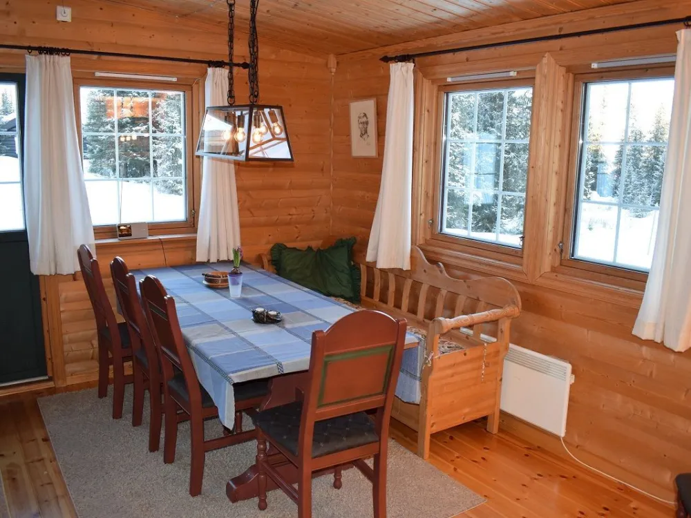 Liaråket 12