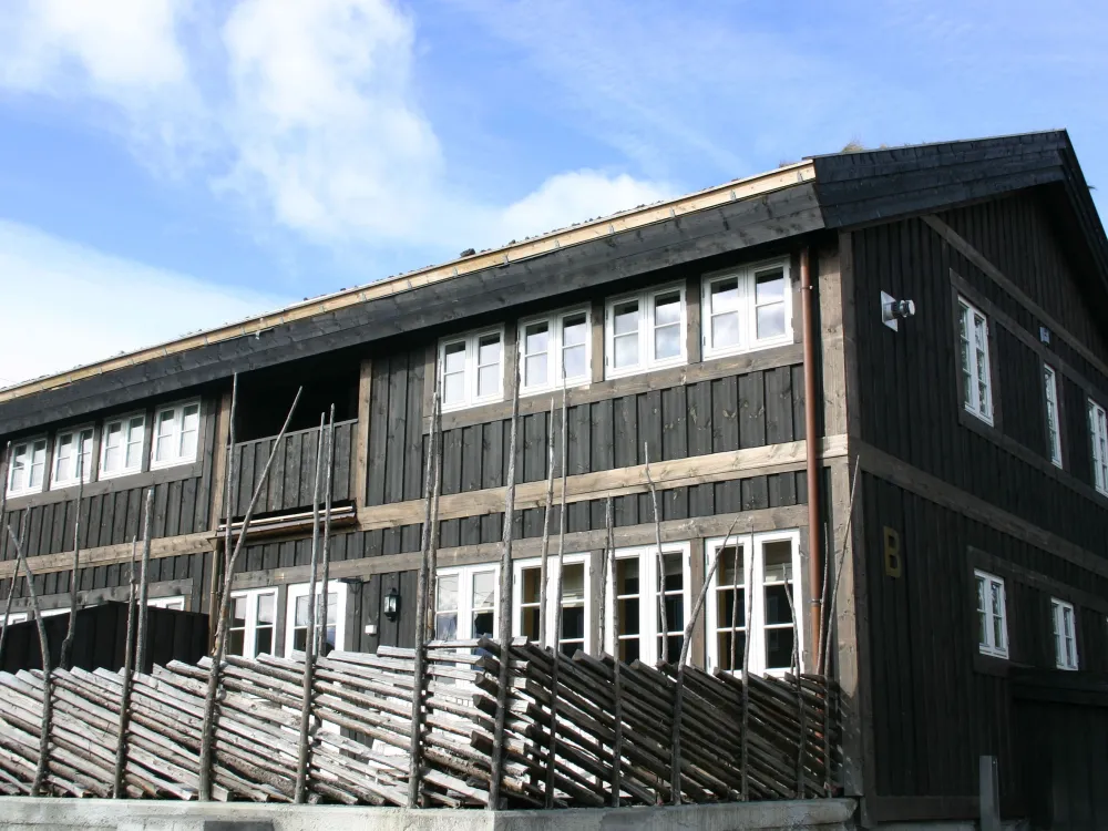 Veslesetervegen 963C -Skei Senter